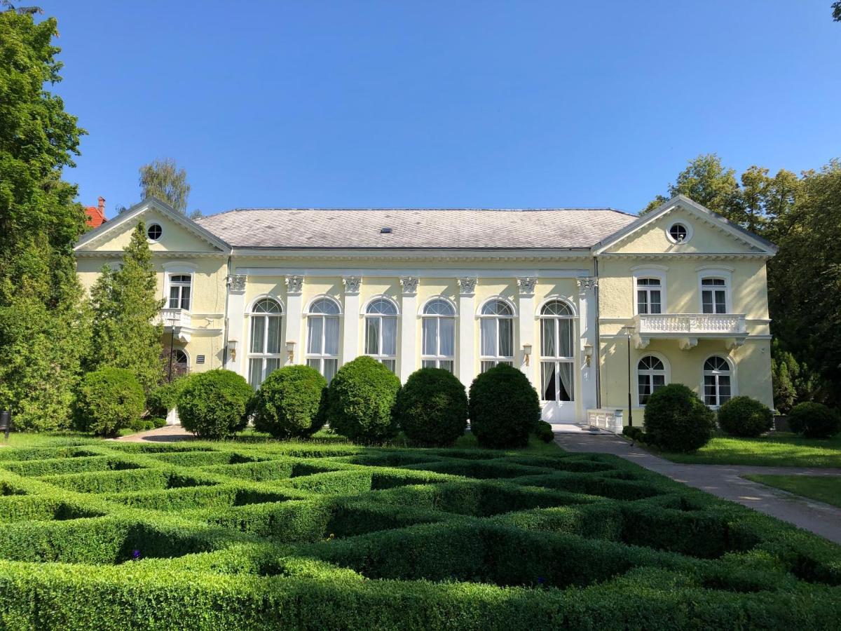 Jodla I Modrzew Lägenhet Jelenia Góra Exteriör bild