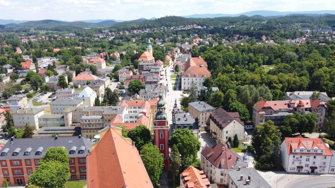 Jodla I Modrzew Lägenhet Jelenia Góra Exteriör bild